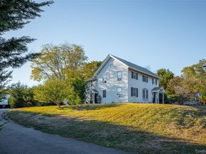 428 Montauk Highway, East Moriches NY 11940
