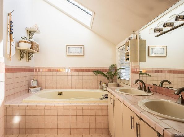 428 Montauk Highway, East Moriches NY 11940