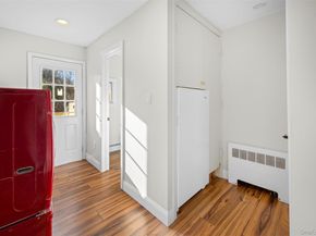 6 Penelope Lane, Huntington NY 11743