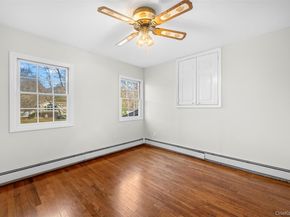 6 Penelope Lane, Huntington NY 11743