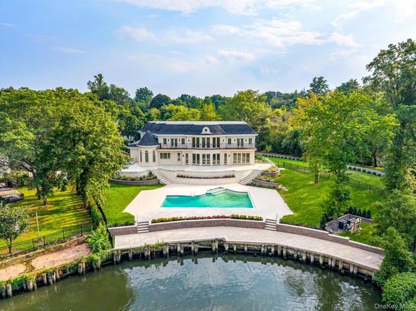 566A E Shore Road, Great Neck NY 11024