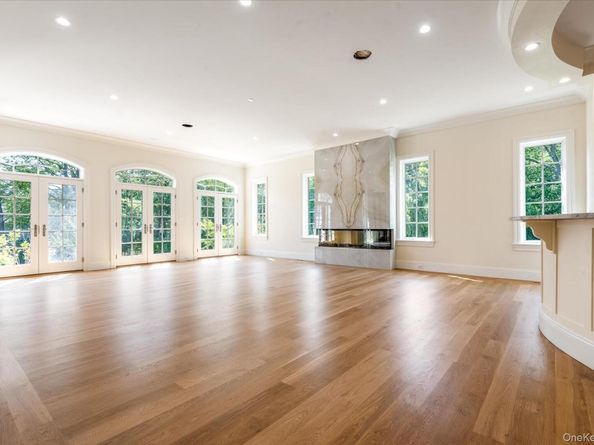 566A E Shore Road, Great Neck NY 11024