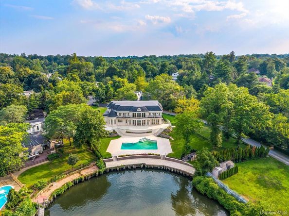 566A E Shore Road, Great Neck NY 11024