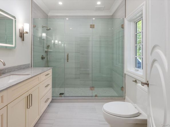 566A E Shore Road, Great Neck NY 11024