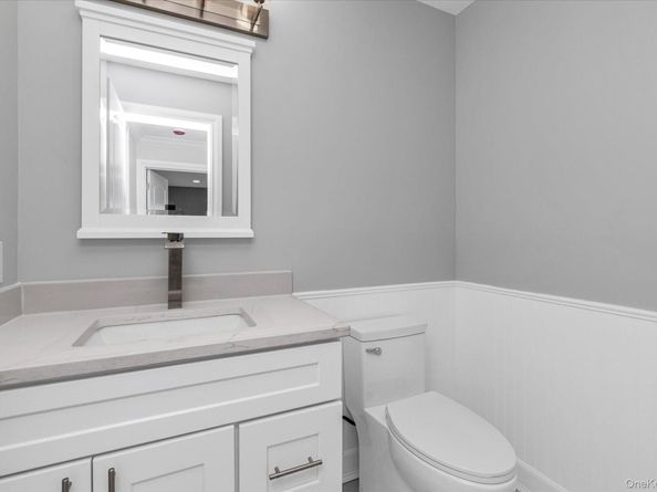 33 Prentice Road, Levittown NY 11756