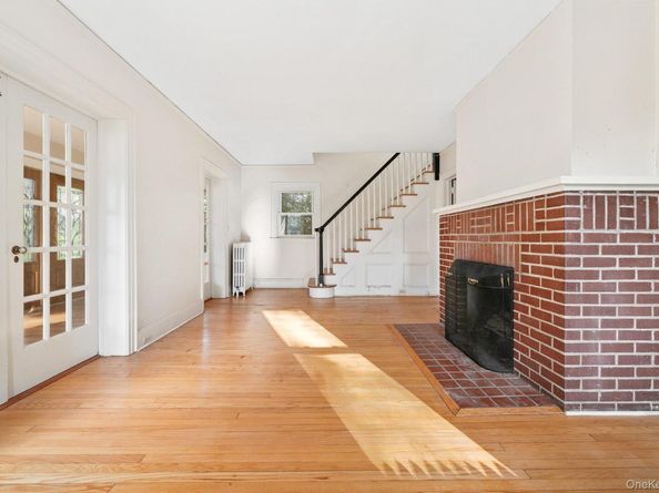 90 Rosedale Avenue, Hastings-on-Hudson NY 10706