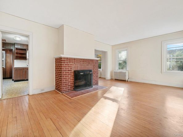 90 Rosedale Avenue, Hastings-on-Hudson NY 10706