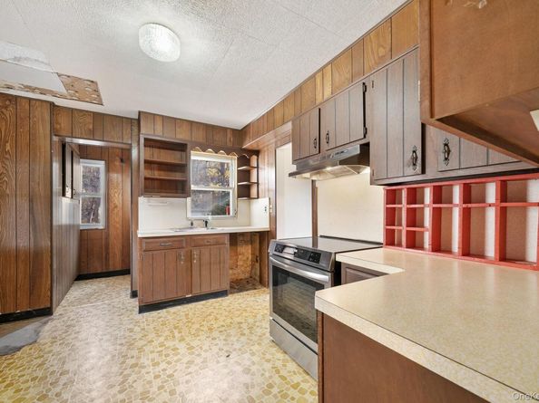 90 Rosedale Avenue, Hastings-on-Hudson NY 10706