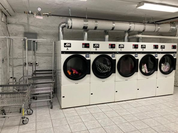 2166 Bronx Park East 6C, Bronx NY 10462