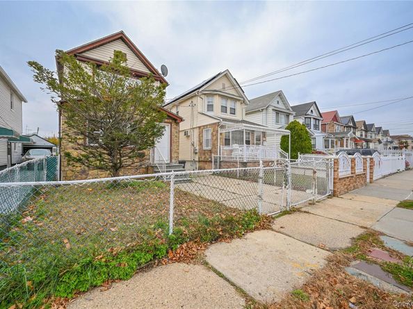 94-28 209th Street, Queens Village NY 11428