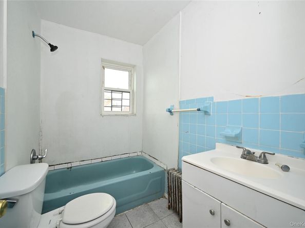 94-28 209th Street, Queens Village NY 11428