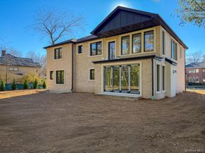 97 Parkway Drive, Roslyn Heights NY 11577