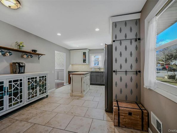 4 Park Road, Rocky Point NY 11778