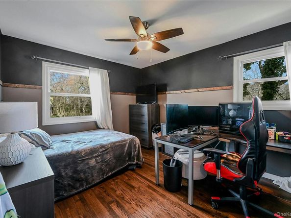 4 Park Road, Rocky Point NY 11778