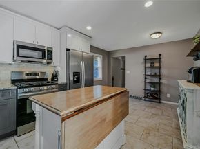 4 Park Road, Rocky Point NY 11778