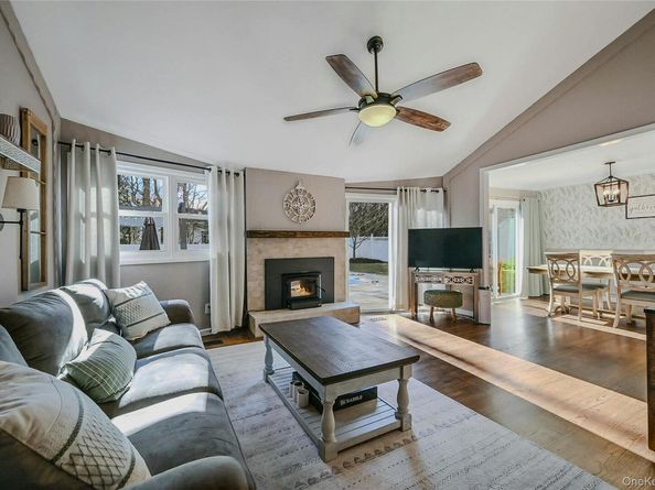 4 Park Road, Rocky Point NY 11778