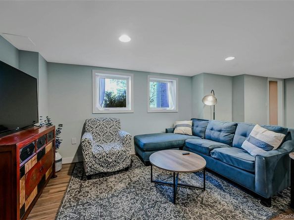 4 Park Road, Rocky Point NY 11778