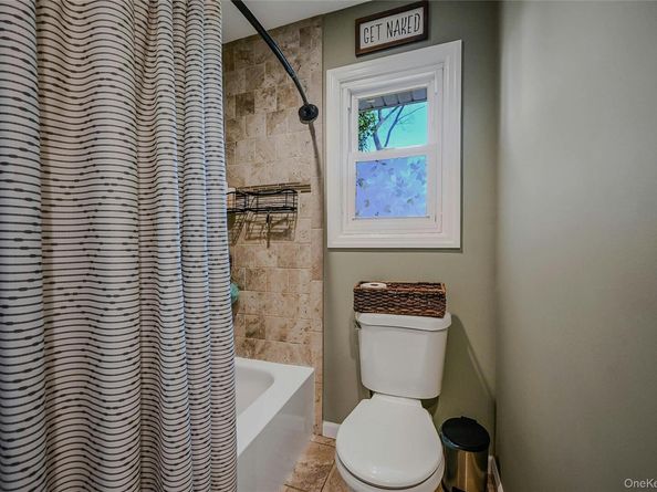 4 Park Road, Rocky Point NY 11778