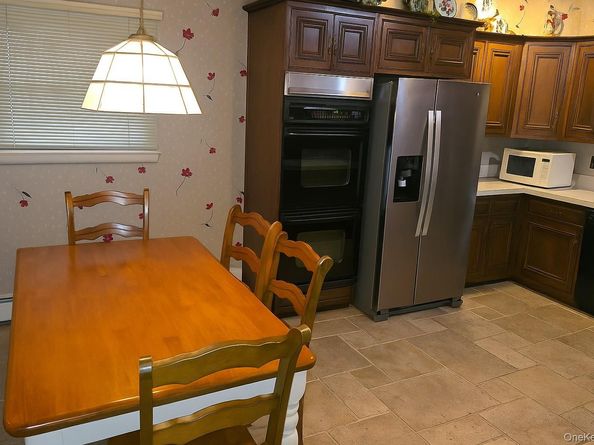 884 Troy Street, Elmont NY 11003