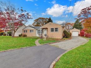 35 19th Avenue, Bay Shore NY 11706