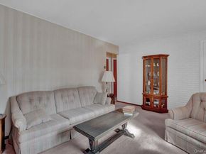 35 19th Avenue, Bay Shore NY 11706