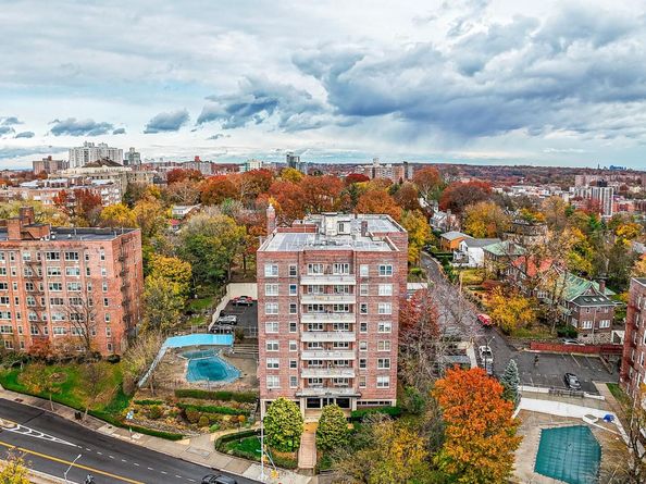 609 Kappock Street 8G, Bronx NY 10463
