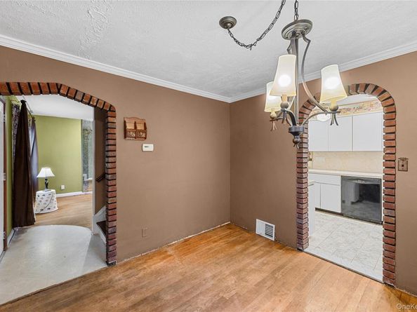 2231 3rd Street, East Meadow NY 11554