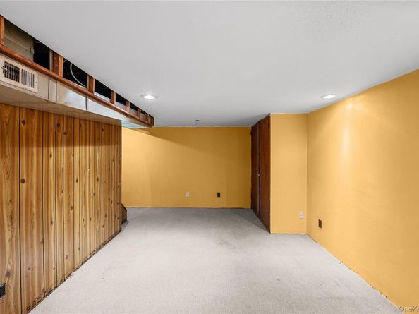 2231 3rd Street, East Meadow NY 11554