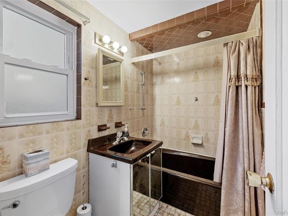 2231 3rd Street, East Meadow NY 11554