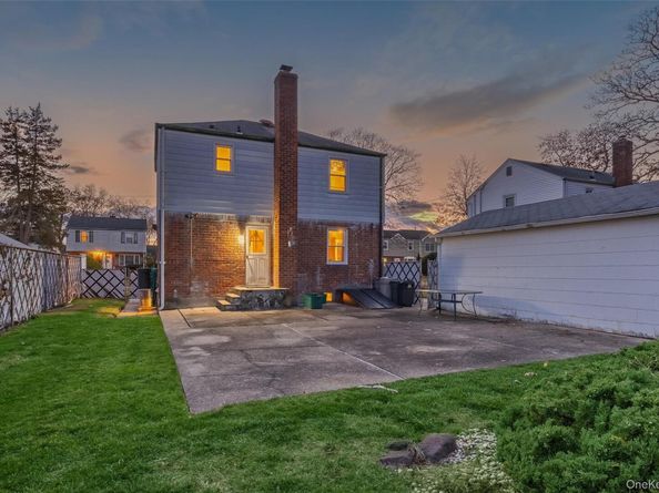 2231 3rd Street, East Meadow NY 11554