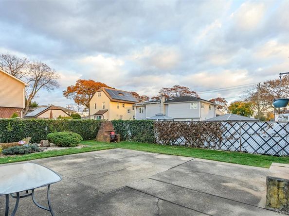 2231 3rd Street, East Meadow NY 11554