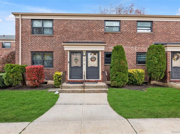 73-47 217th Street 364A2, Bayside NY 11364