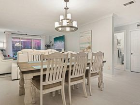 16 Hampshire Court, Holbrook NY 11741