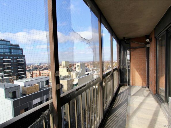 3520 147th Street 11E, Flushing NY 11354