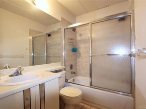 3520 147th Street 11E, Flushing NY 11354