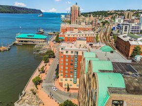 23 Water Grant Street 7L, Yonkers NY 10701