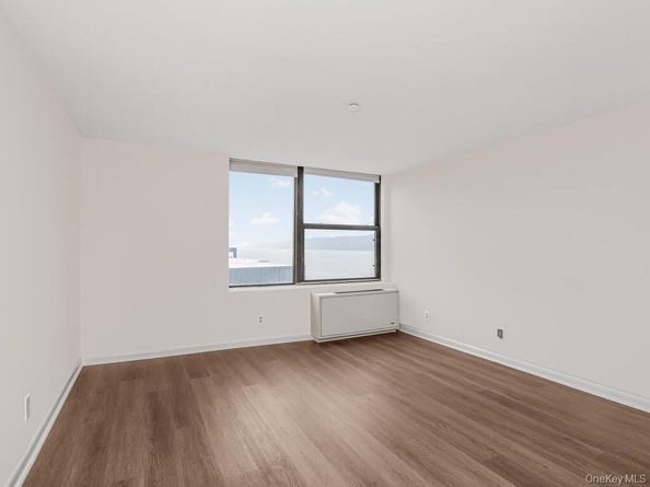 23 Water Grant Street 7L, Yonkers NY 10701