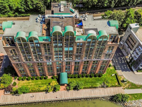 23 Water Grant Street 7L, Yonkers NY 10701