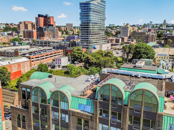 23 Water Grant Street 7L, Yonkers NY 10701