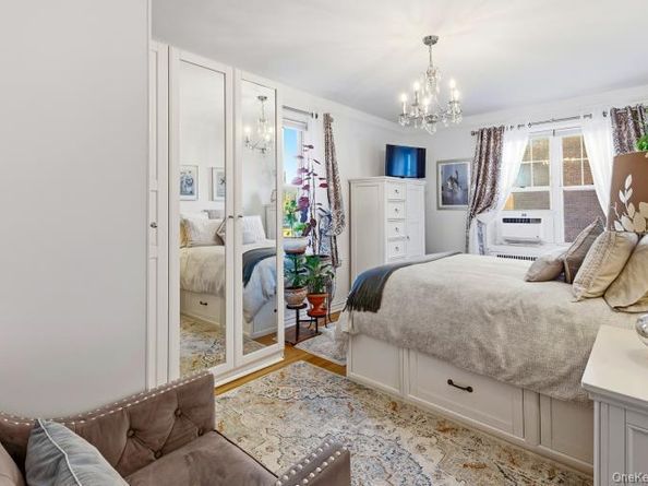 76-36 113 Street 2M, Forest Hills NY 11375