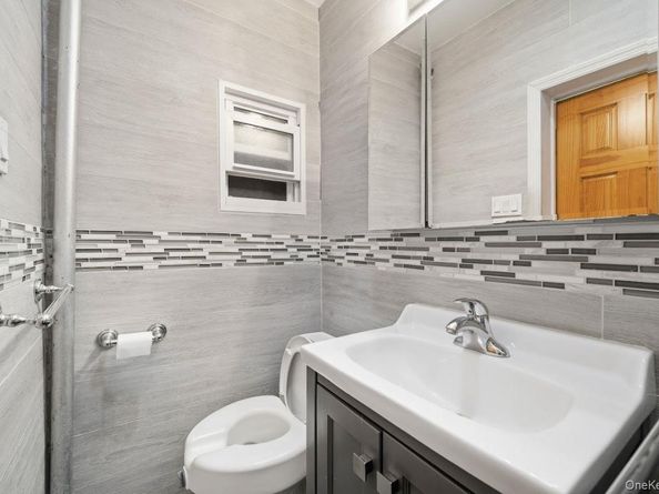 2015 Menahan Street, Ridgewood NY 11385