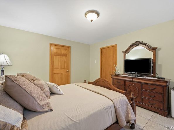 2015 Menahan Street, Ridgewood NY 11385