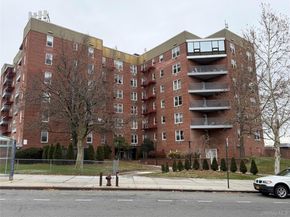 151-05 Cross Island Parkway 3E, Whitestone NY 11357