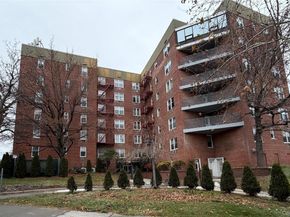 151-05 Cross Island Parkway 3E, Whitestone NY 11357