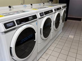 151-05 Cross Island Parkway 3E, Whitestone NY 11357