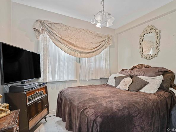 6911 62nd Drive, Middle Village NY 11379