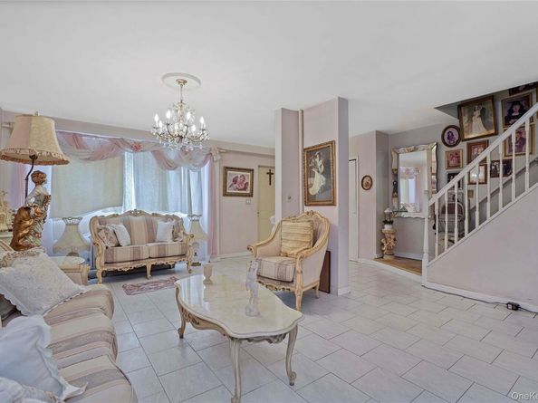 6911 62nd Drive, Middle Village NY 11379