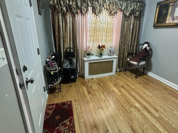 10410 118th Street, Richmond Hill NY 11419