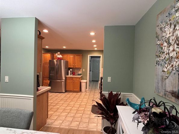 1661 Old Country Road 506, Riverhead NY 11901