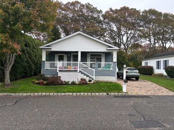 1661 Old Country Road 506, Riverhead NY 11901